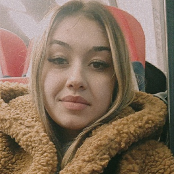 Meet your Posher, Garri - Picture 1 of 1